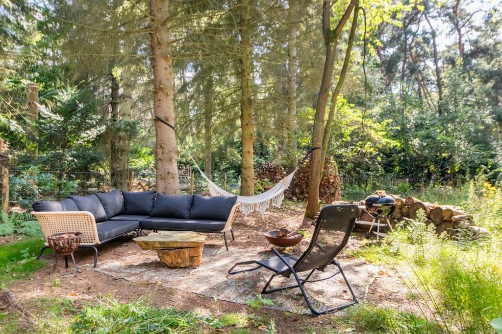 Luxe-Avontuur In Een Romantische Cabin In Het Bos Stekene Buitenkant foto
